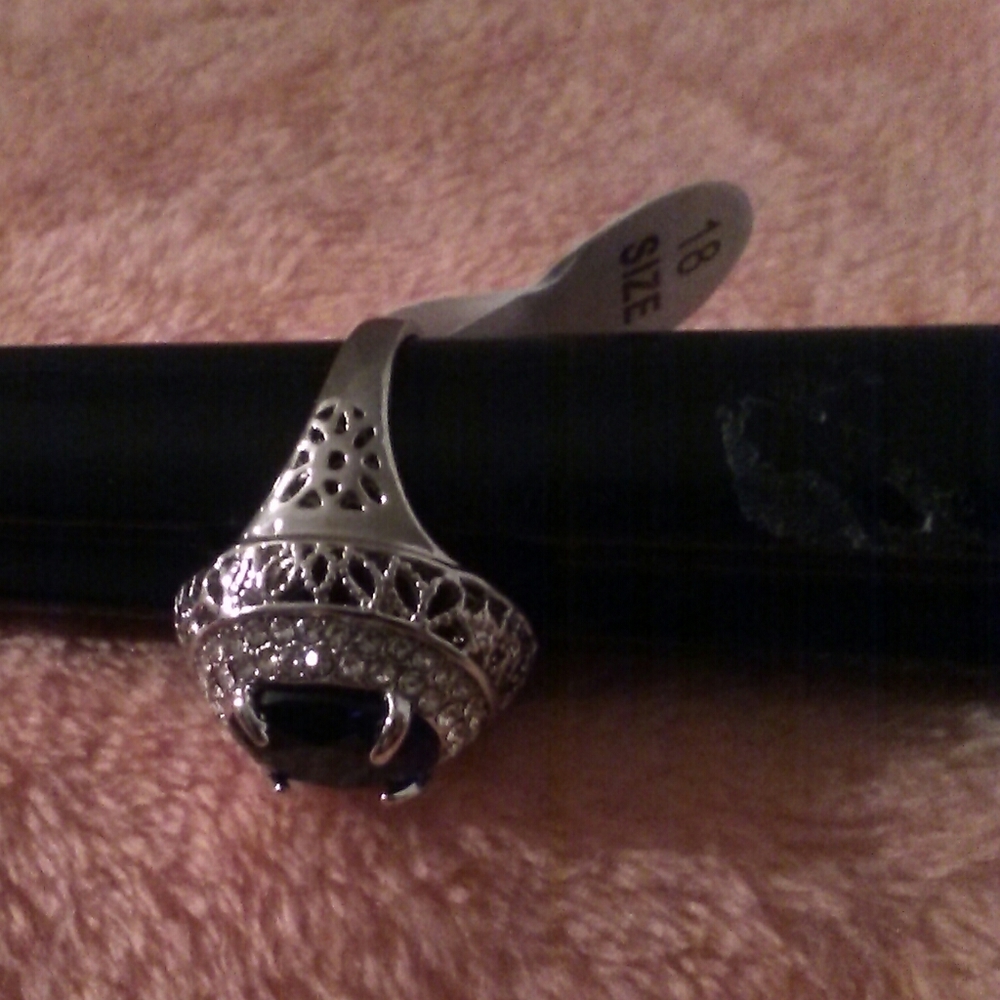Blue Sapphire size 8 filagree ring